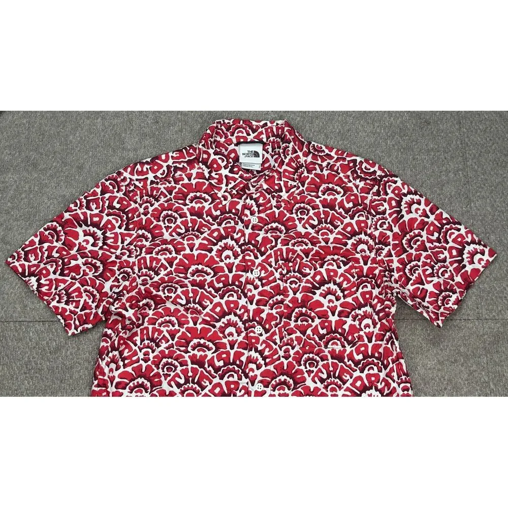 The North‎ Face Spell Out Men's Button Up Short Sleeve Shirt Size Small